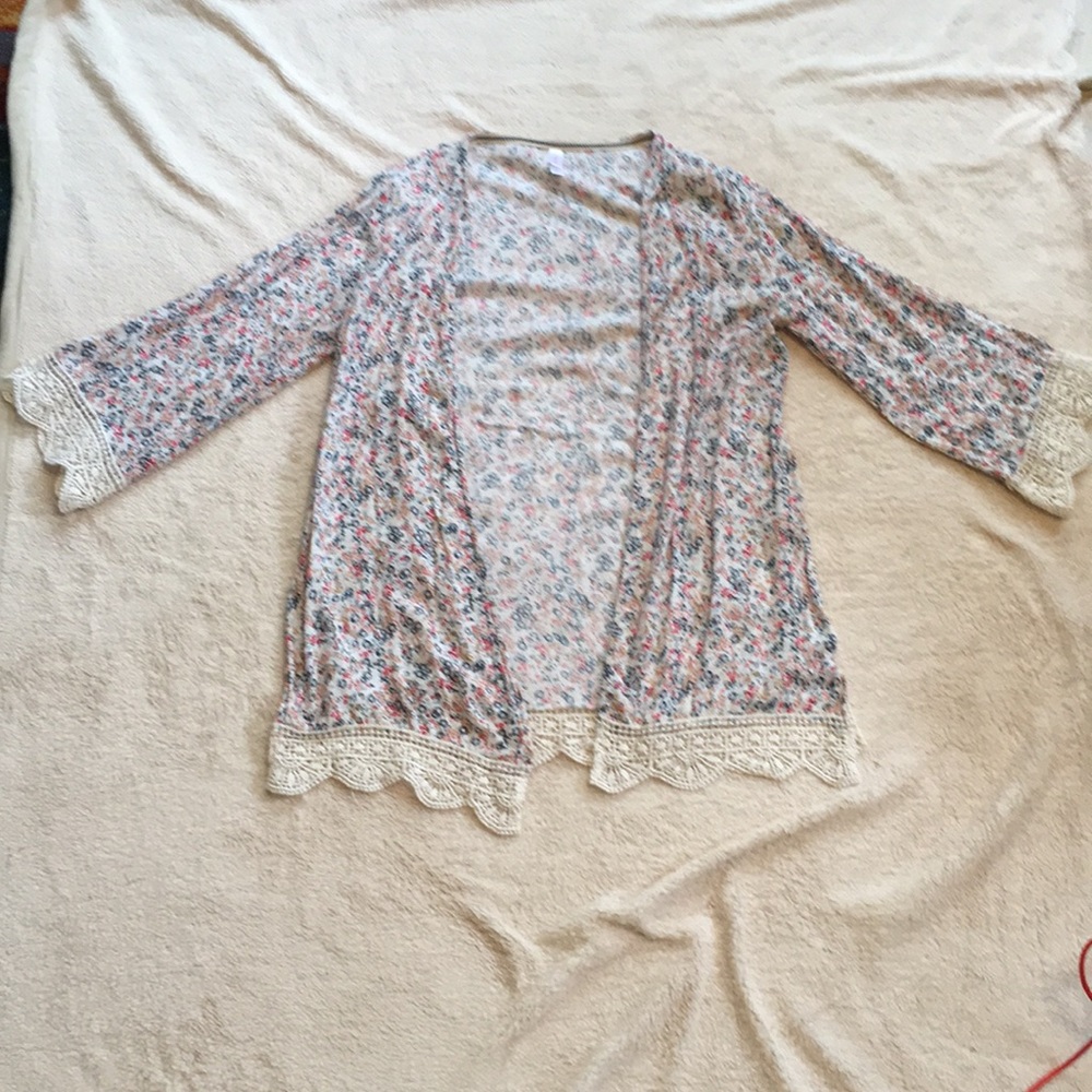 Xhiliration floral lace trim duster